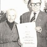 W. De Jong en A.de Jong-Poelstra mei oarkonde